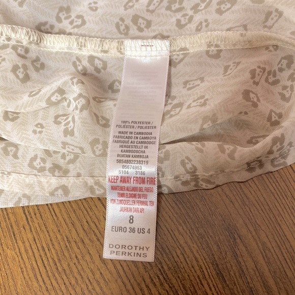 🌷 Dorothy Perkins🌷Sheer Cream White Animal Print Blouse Shirt - Picture 14 of 14
